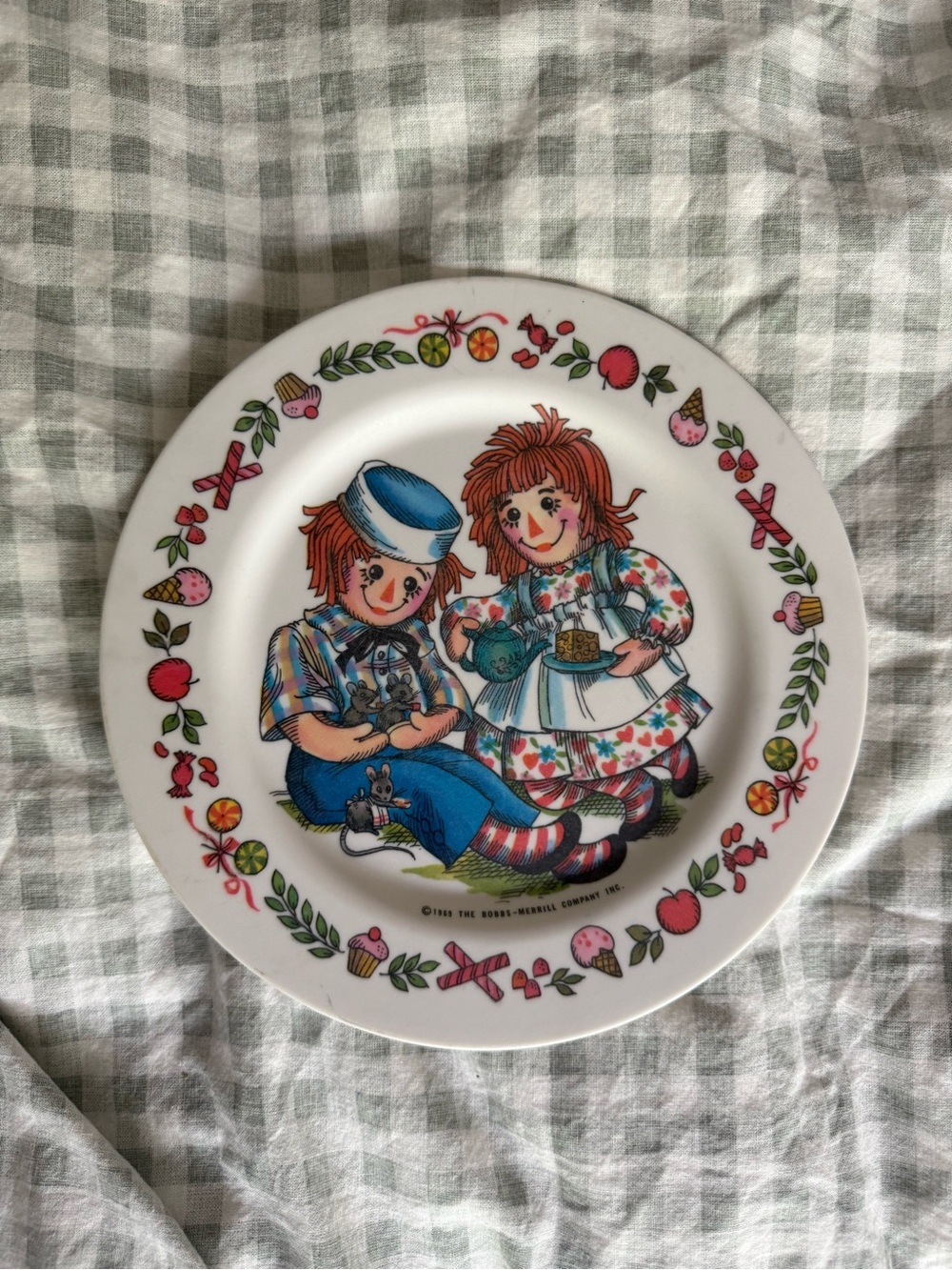 1969 Raggedy Anne Oneida White 'Oneida Deluxe' Plate